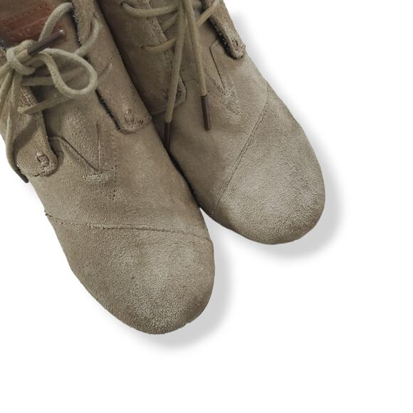Toms | Tan Suede Lace Up Wedge Booties - Picture 6 of 11